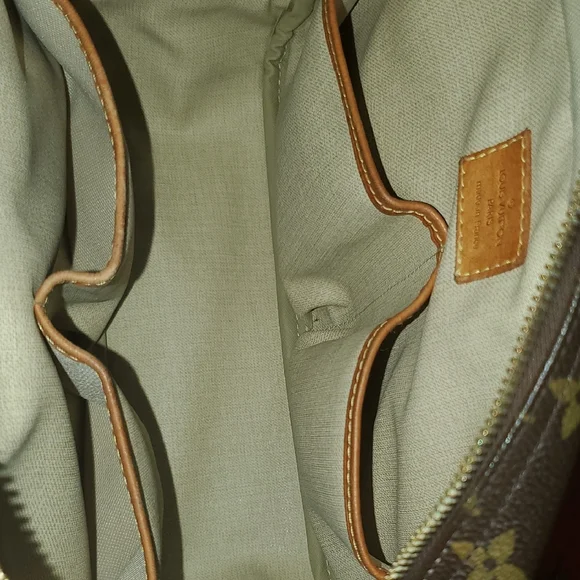 Louis Vuitton Trouville Monogram Satchel - Picture 9 of 12
